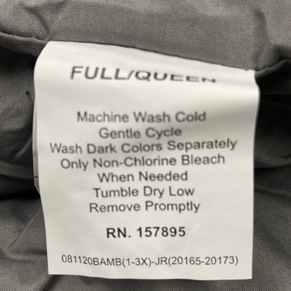 Bedding Outlet Gray All Season Bed in a Bag Luxury Full / Queen 8 Piece. NIB - Picture 7 of 10